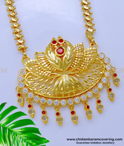 Gold lakshmi deals locket designs